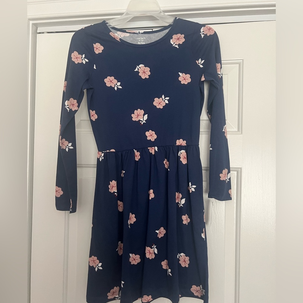 Girls long sleeve dress like new size 12